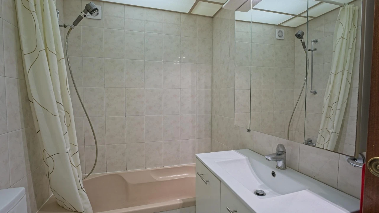 Apartamento T4 para Venda em Almada, Cova da Piedade, Pragal e Cacilhas Foto 14