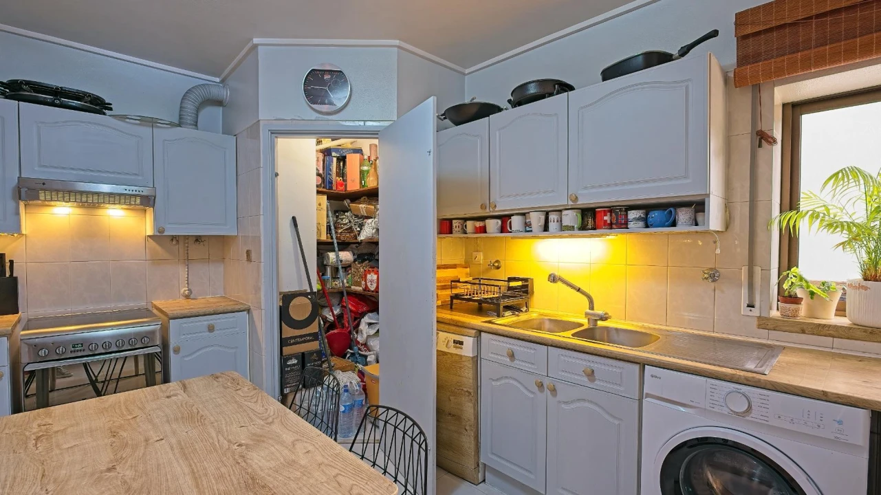 Apartamento T4 para Venda em Almada, Cova da Piedade, Pragal e Cacilhas Foto 4