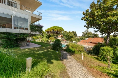 Moradia T5 para Venda em Oeiras e São Julião da Barra, Paço de Arcos e Caxias
