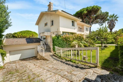 Moradia T5 para Venda em Oeiras e São Julião da Barra, Paço de Arcos e Caxias