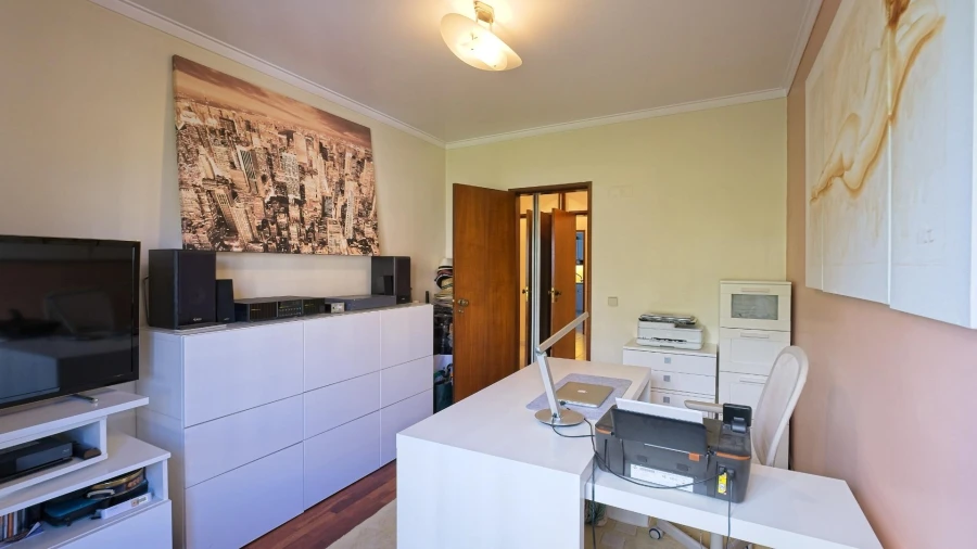 Apartamento T4 para Venda em Almada, Cova da Piedade, Pragal e Cacilhas Foto 9