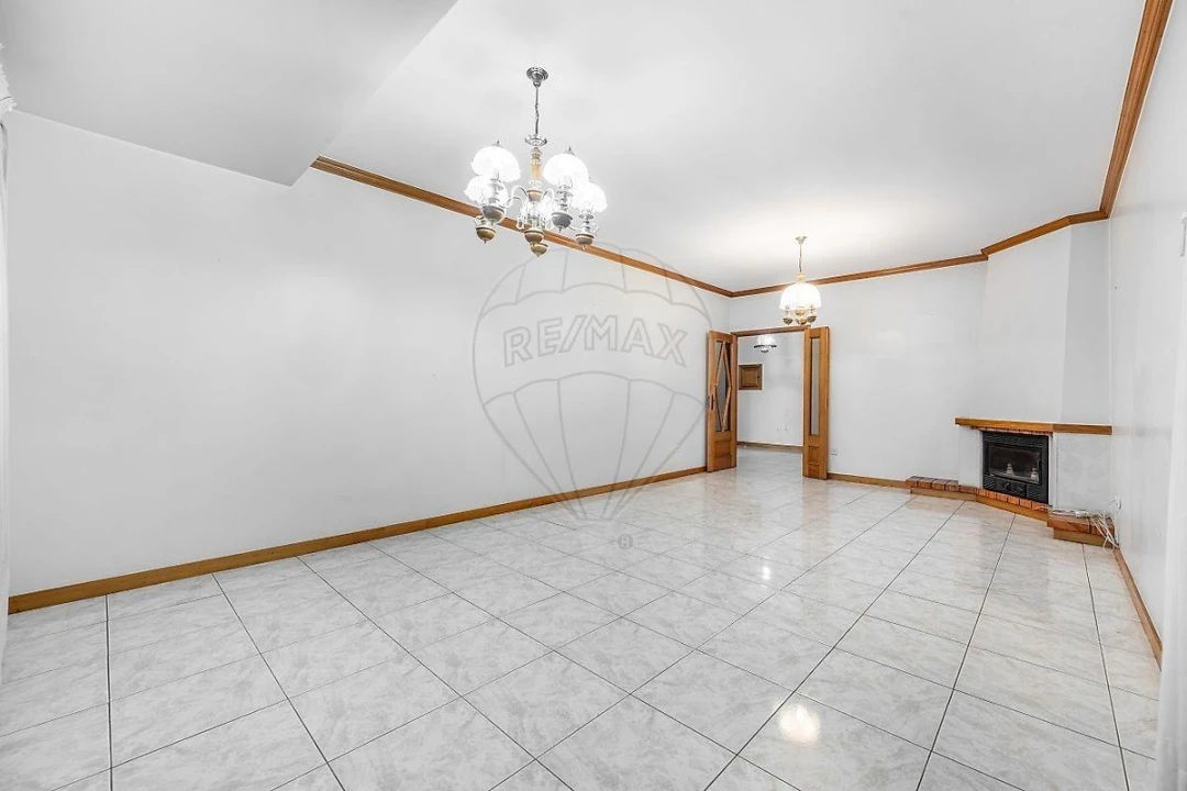 Apartamento T3 para Venda em Creixomil Foto 8