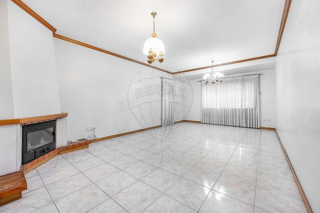 Apartamento T3 para Venda em Creixomil Foto 9