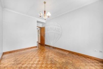 Apartamento T3 para Venda em Creixomil