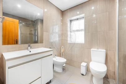 Apartamento T3 para Venda em Creixomil