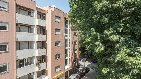 Apartamento T3 para Venda em Creixomil