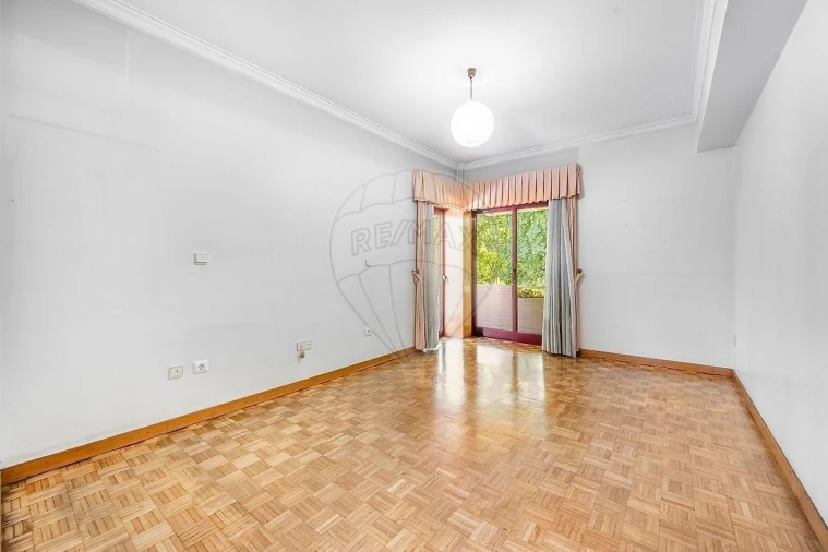 Apartamento T3 para Venda em Creixomil Foto 18