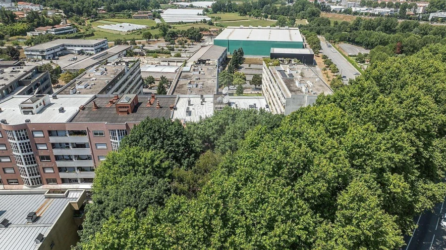 Apartamento T3 para Venda em Creixomil Foto 32