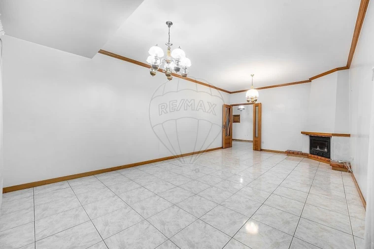 Apartamento T3 para Venda em Creixomil Foto 8