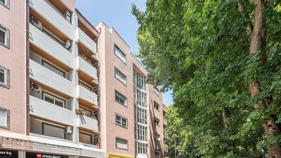 Apartamento T3 para Venda em Creixomil