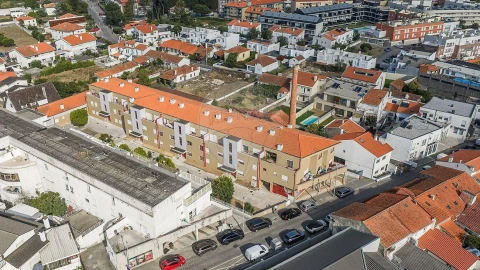 Apartamento T2 para Venda em Agrela e Serafão