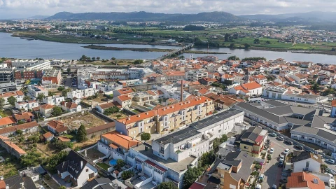 Apartamento T2 para Venda em Agrela e Serafão