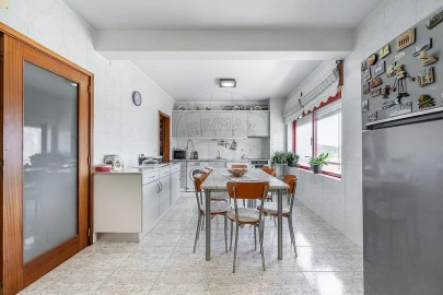 Apartamento T2 para Venda em Agrela e Serafão