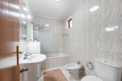 Apartamento T2 para Venda em Agrela e Serafão