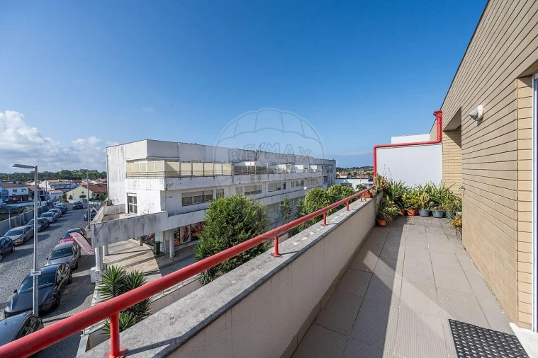 Apartamento T2 para Venda em Agrela e Serafão Foto 11