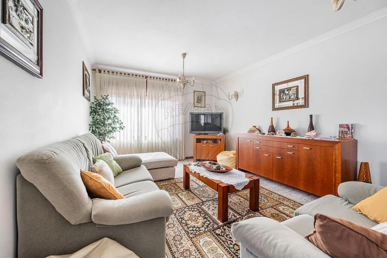 Apartamento T2 para Venda em Agrela e Serafão Foto 2