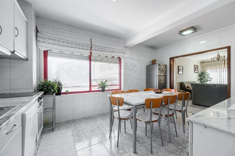 Apartamento T2 para Venda em Agrela e Serafão Foto 5