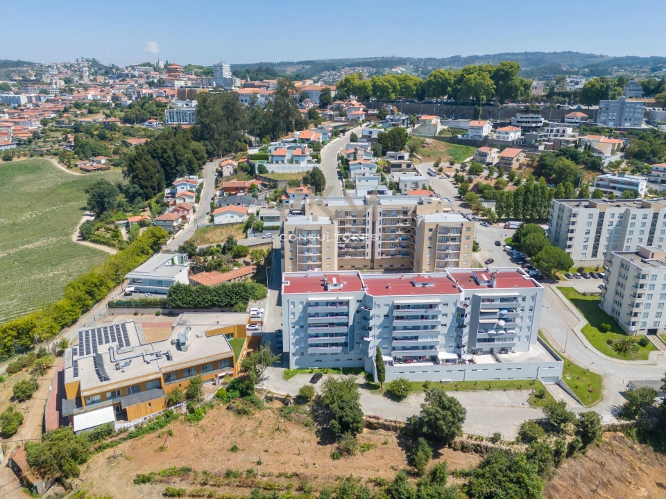 Apartamento T2 para Venda em Penafiel Foto 1
