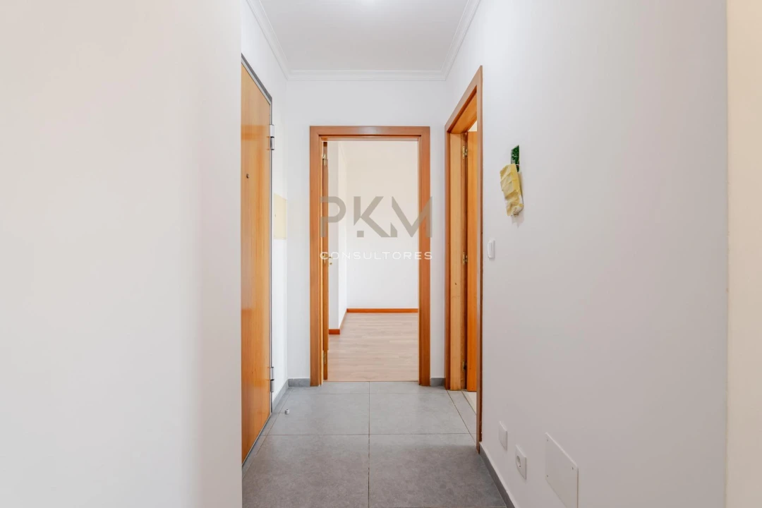 Apartamento T2 para Venda em Penafiel Foto 11