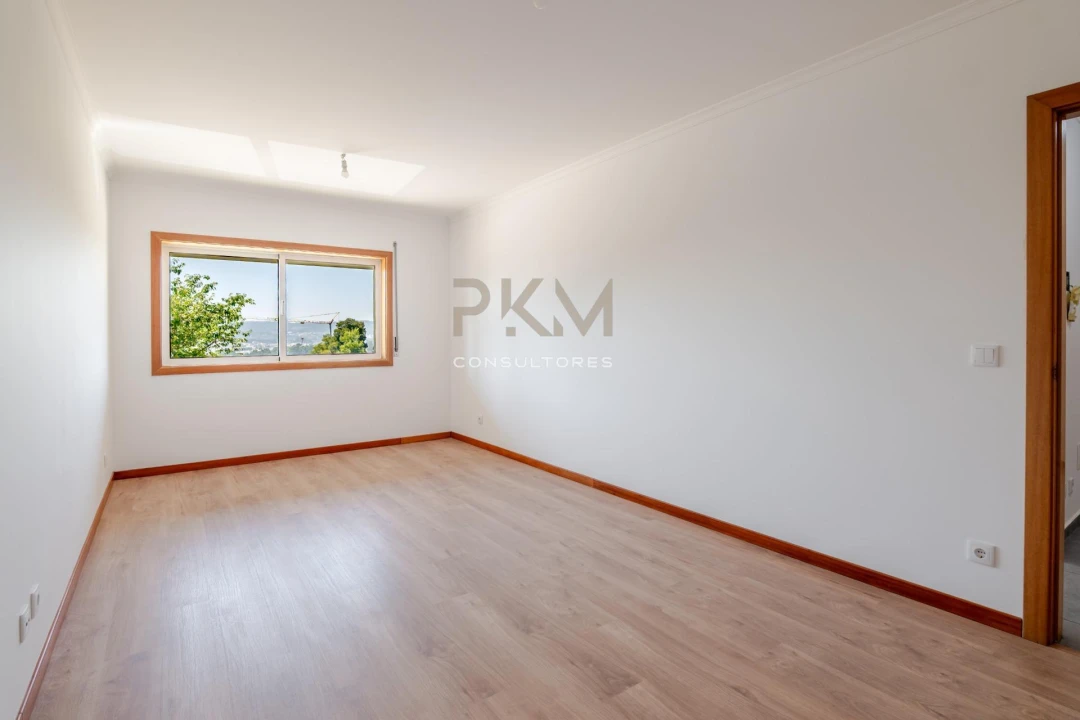 Apartamento T2 para Venda em Penafiel Foto 7
