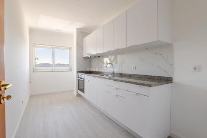 Apartamento T2 para Venda em Penafiel