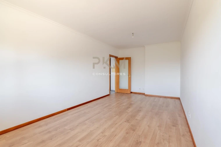 Apartamento T2 para Venda em Penafiel Foto 28