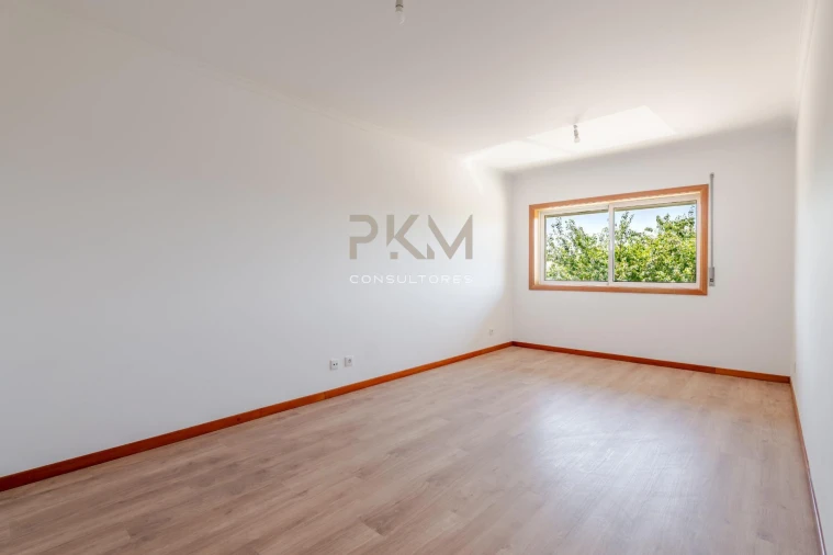 Apartamento T2 para Venda em Penafiel Foto 5