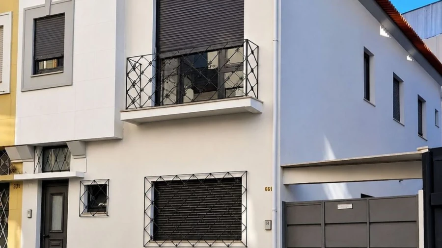 Moradia T6 para Venda em Paranhos