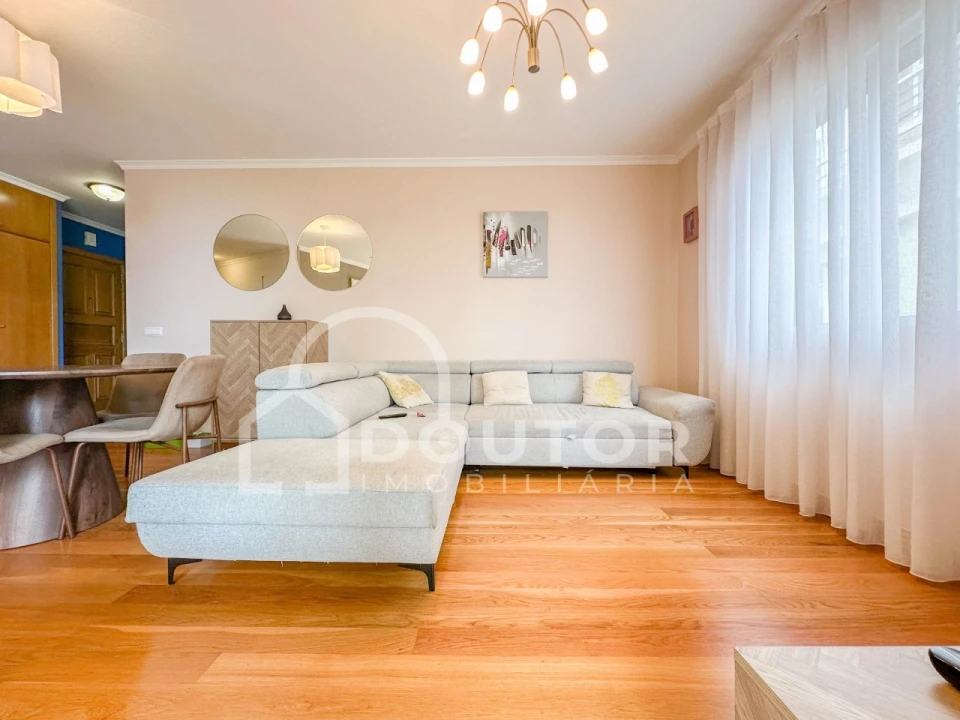 Apartamento T2 para Venda em Caniço Foto 6