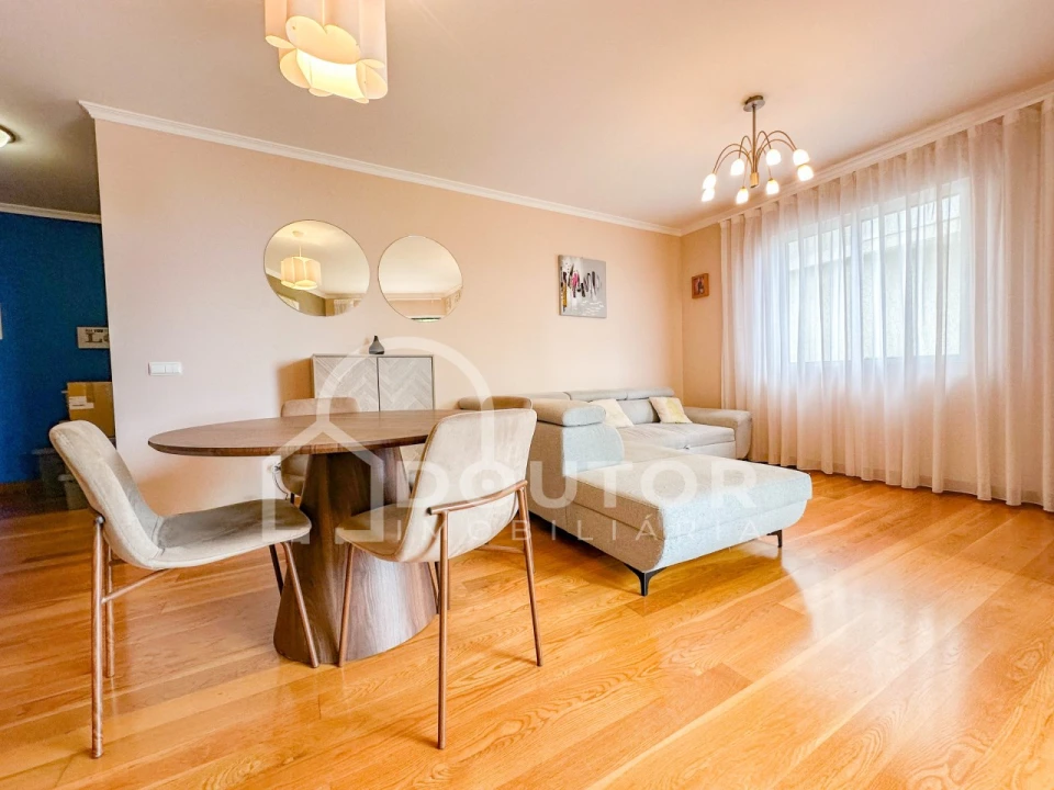 Apartamento T2 para Venda em Caniço Foto 7