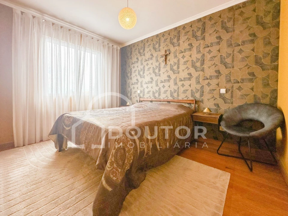 Apartamento T2 para Venda em Caniço Foto 13