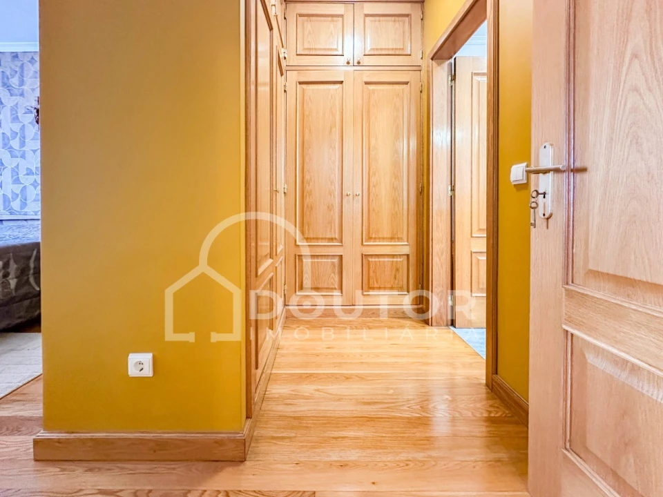 Apartamento T2 para Venda em Caniço Foto 15