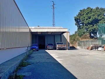 Armazém para Venda em Avidos e Lagoa