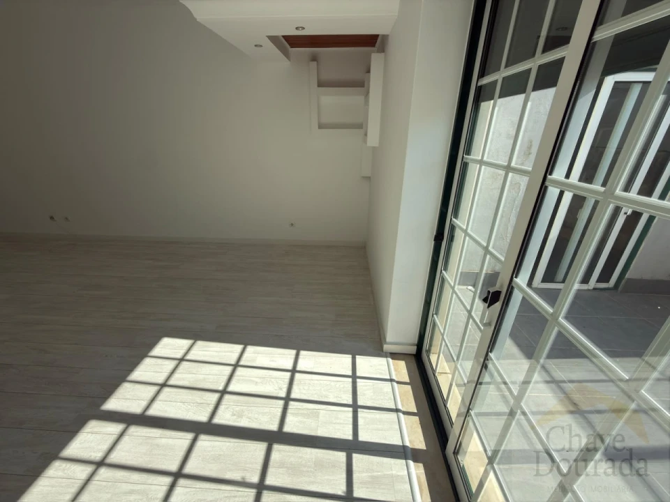 Apartamento T2 para Venda em Lousã e Vilarinho Foto 6