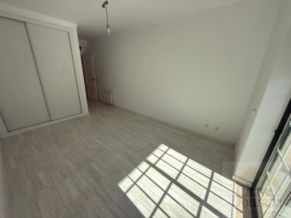 Apartamento T2 para Venda em Lousã e Vilarinho Foto 17