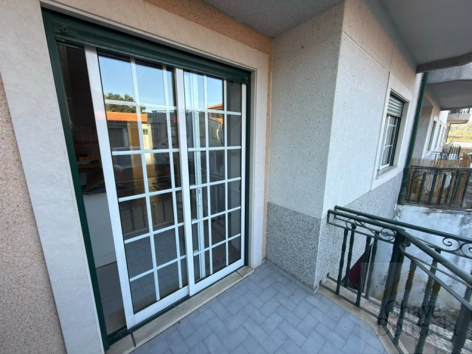 Apartamento T2 para Venda em Lousã e Vilarinho Foto 18