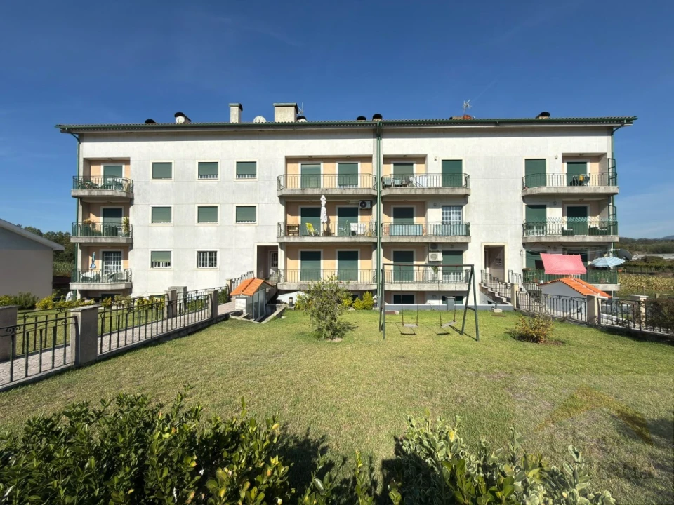 Apartamento T2 para Venda em Lousã e Vilarinho Foto 23