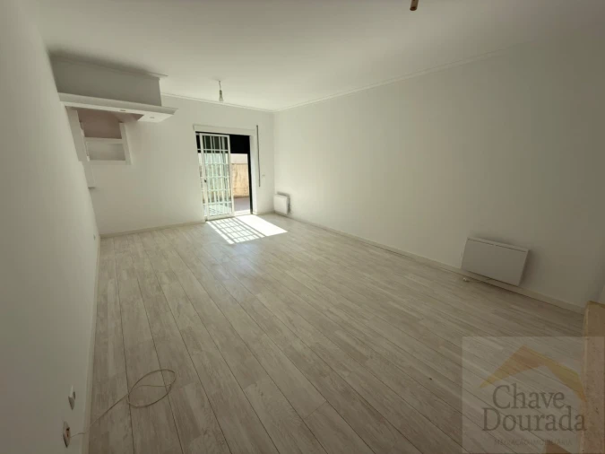 Apartamento T2 para Venda em Lousã e Vilarinho Foto 4