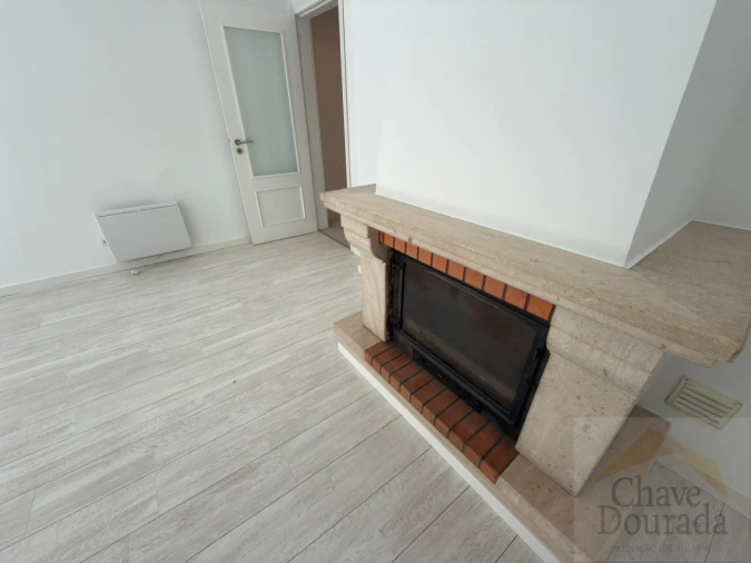 Apartamento T2 para Venda em Lousã e Vilarinho Foto 8