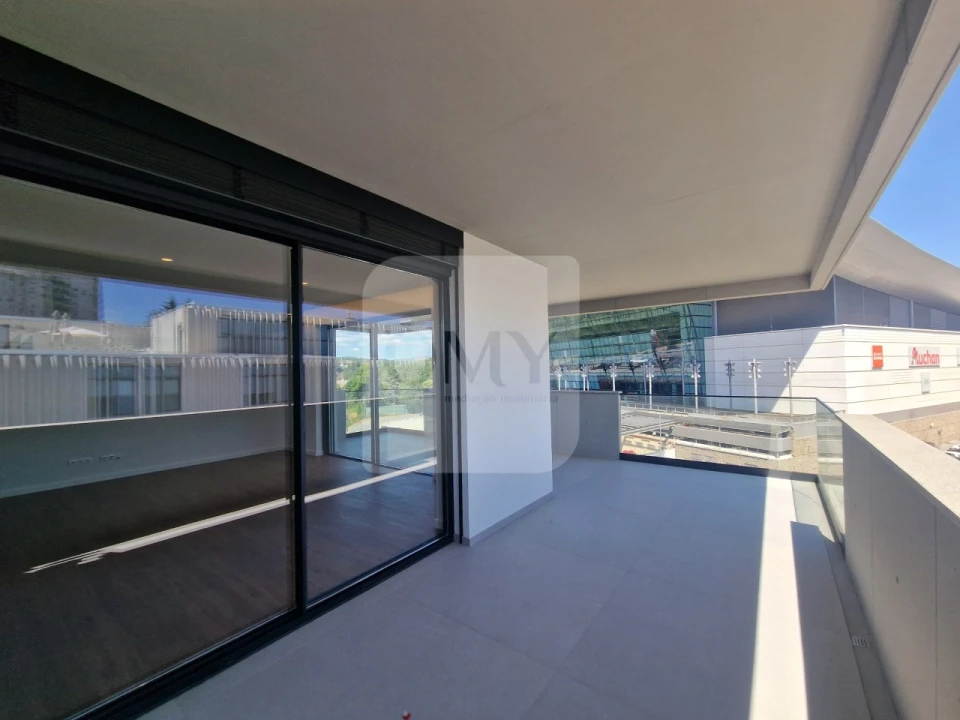 Apartamento T3 para Arrendamento em Nossa Senhora da Conceição, São Pedro e São Dinis Foto 6