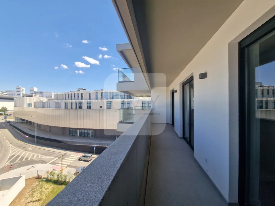 Apartamento T3 para Arrendamento em Nossa Senhora da Conceição, São Pedro e São Dinis Foto 16