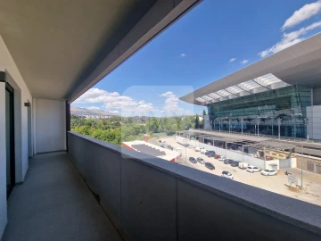 Apartamento T3 para Arrendamento em Nossa Senhora da Conceição, São Pedro e São Dinis
