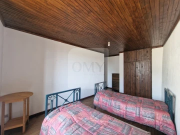 Moradia T3 para Venda em Abaças