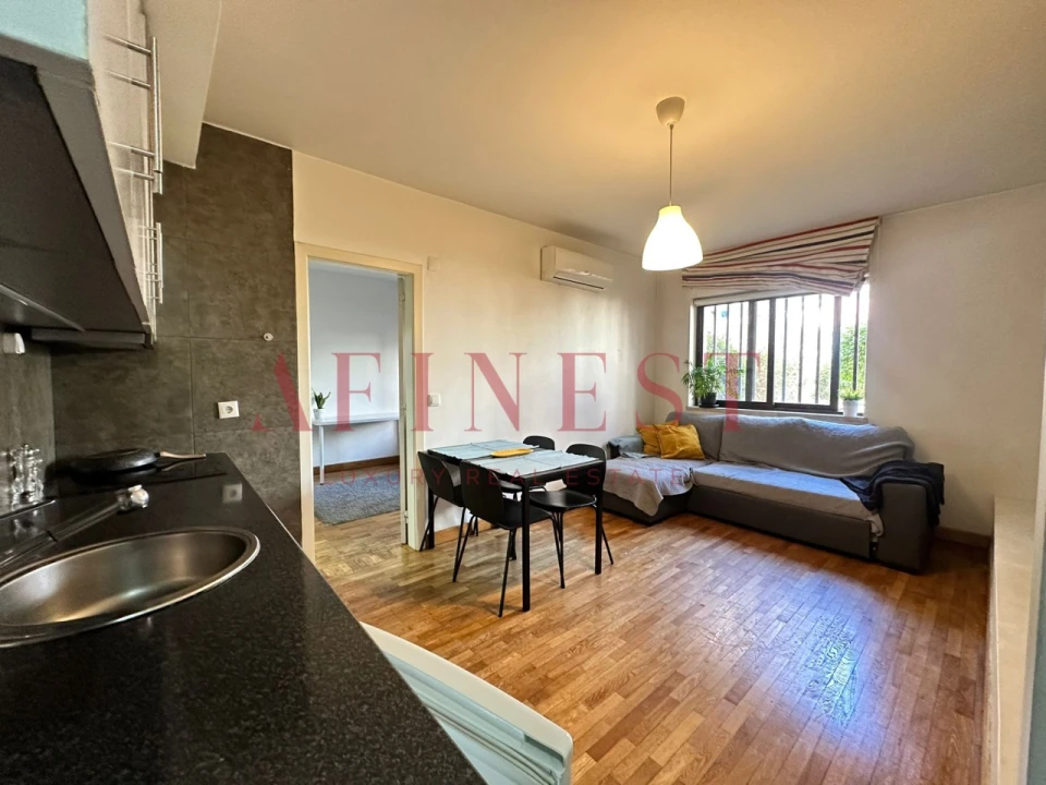 Apartamento T1 para Arrendamento em São Domingos de Benfica Foto 1
