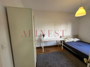 Apartamento T1 para Arrendamento em São Domingos de Benfica