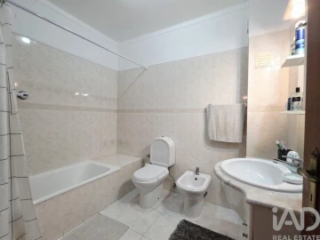 Apartamento T1 para Venda em Loule (São Sebastião)