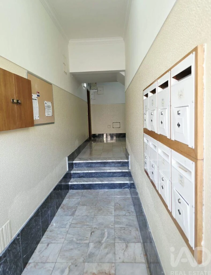 Apartamento T1 para Venda em Loule (São Sebastião) Foto 16