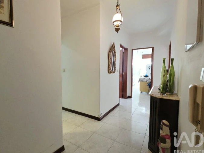Apartamento T1 para Venda em Loule (São Sebastião) Foto 2