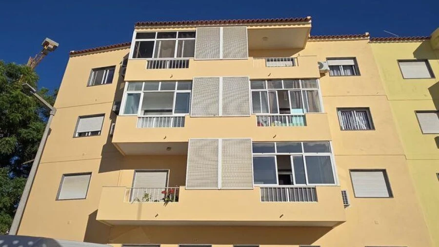 Apartamento T1 para Venda em Loule (São Sebastião)