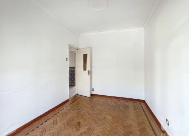 Apartamento T3 para Venda em Laranjeiro e Feijó